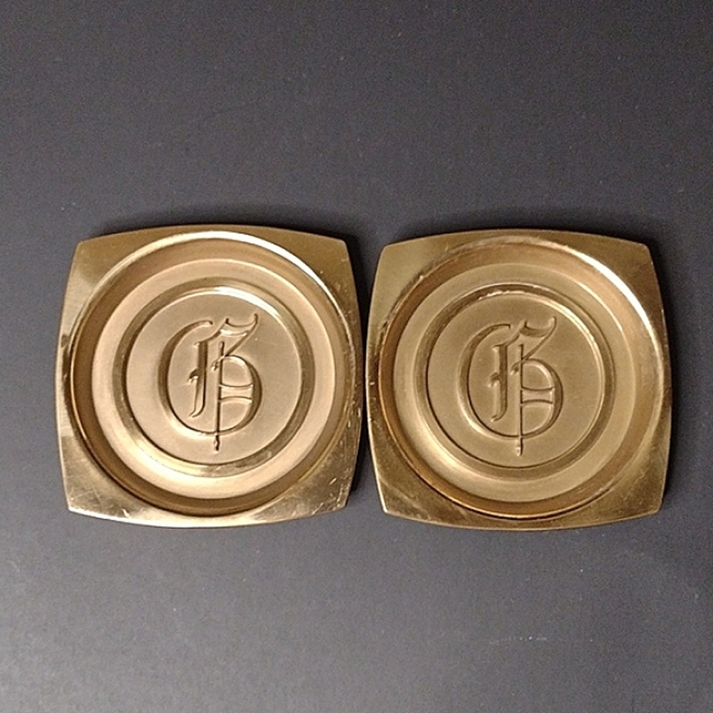 Vintage Hyde Park Brass Square Coaster Set of 8 Embossed Letter G - Picture 5 of 7